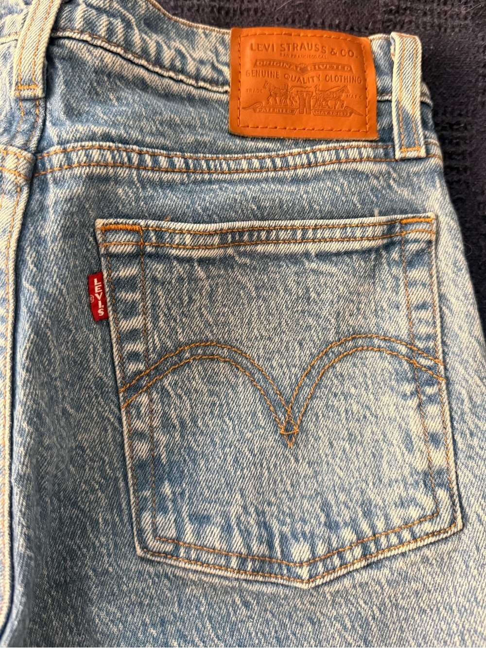 levi’s wedgie straight jeans - Picture 8 of 11